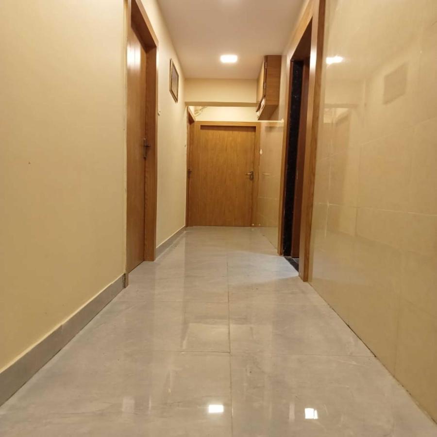 Hotel New Sarah Inn, Andheri West Bombaim Exterior foto