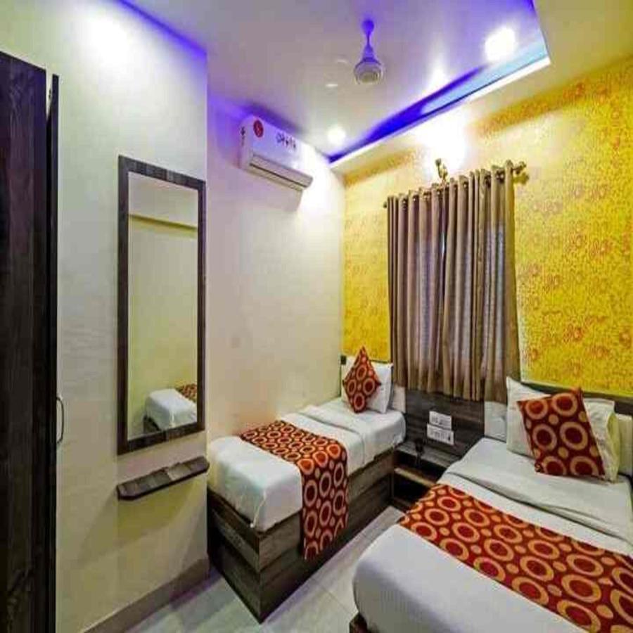 Hotel New Sarah Inn, Andheri West Bombaim Exterior foto